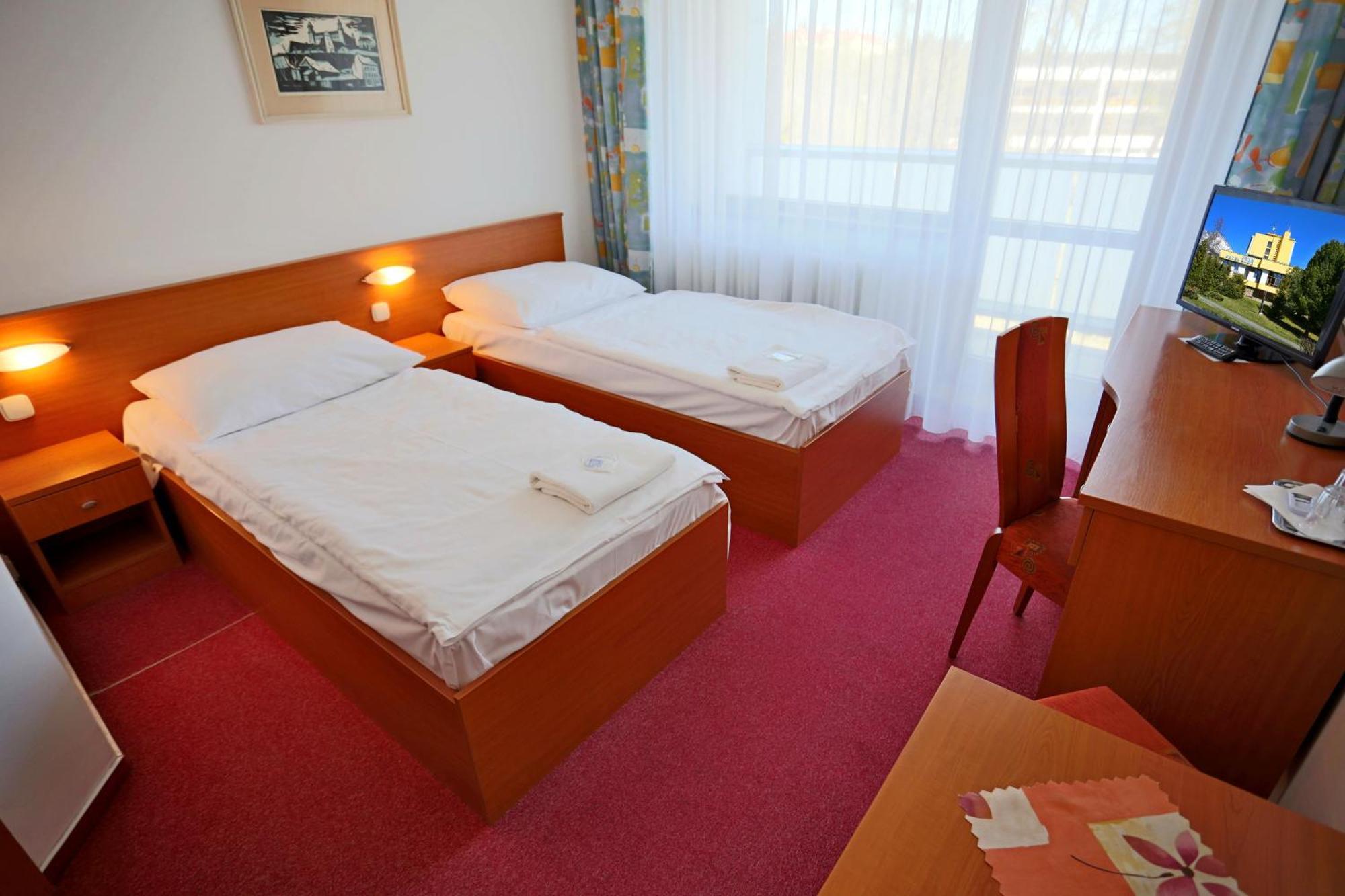 Hotel Sorea Uran Tatranska Lomnica Ngoại thất bức ảnh